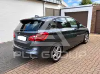 2015 BMW 220