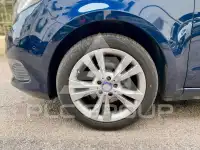 2015 Mercedes Benz V 220
