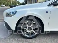 2015 Volvo V40
