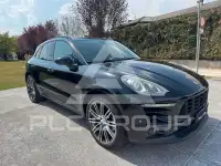 2015 Porsche MACAN