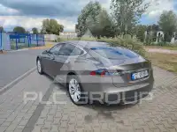 2015 Tesla Model S