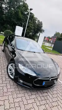 2015 Tesla Model S