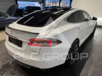 2015 Tesla Model S