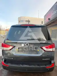 2015 Ssangyong Rodius