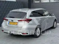 2015 Toyota AURIS