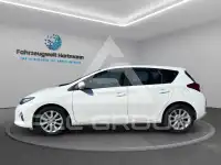 2015 Toyota AURIS