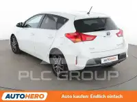 2015 Toyota AURIS