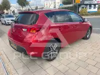 2015 Toyota AURIS