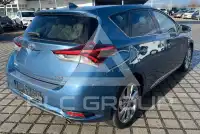 2015 Toyota AURIS