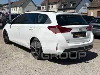 2015 Toyota AURIS