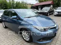 2015 Toyota AURIS