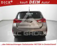 2015 Toyota AURIS