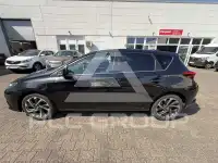 2015 Toyota AURIS