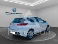 2015 Toyota AURIS