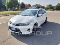 2015 Toyota AURIS