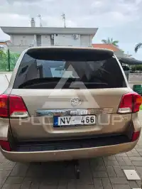 2015 Toyota LAND CRUISER