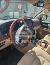 2015 Toyota LAND CRUISER