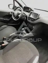 2015 Peugeot 208