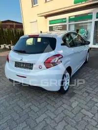 2015 Peugeot 208