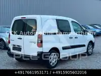 2015 Peugeot Partner