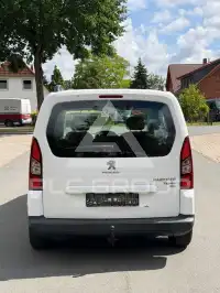2015 Peugeot Partner