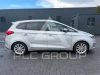 2015 KIA Carens