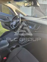 2015 KIA Carens