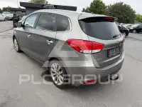 2015 KIA Carens