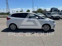 2015 KIA Carens