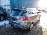 2015 KIA Carens