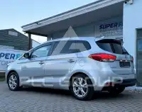 2015 KIA Carens