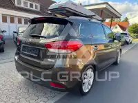 2015 KIA Carens