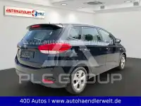 2015 KIA Carens