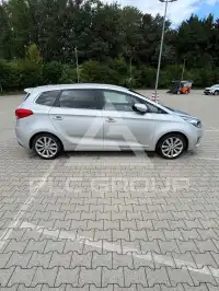 2015 KIA Carens