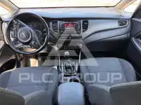 2015 KIA Carens
