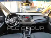 2015 KIA Carens