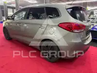 2015 KIA Carens