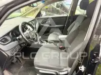 2015 KIA Carens