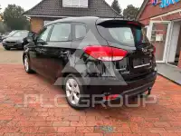 2015 KIA Carens
