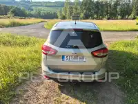 2015 Ford C-MAX