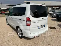 2015 Ford Tourneo
