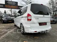 2015 Ford Tourneo