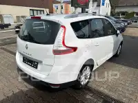 2015 Renault Scenic