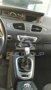2015 Renault Scenic