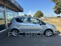 2015 Opel MERIVA