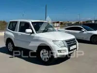 2016 Mitsubishi PAJARO