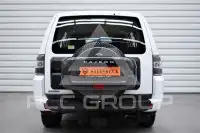 2016 Mitsubishi PAJARO