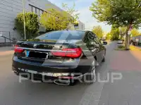 2016 BMW 740