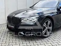2016 BMW 740