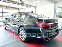 2016 BMW 740